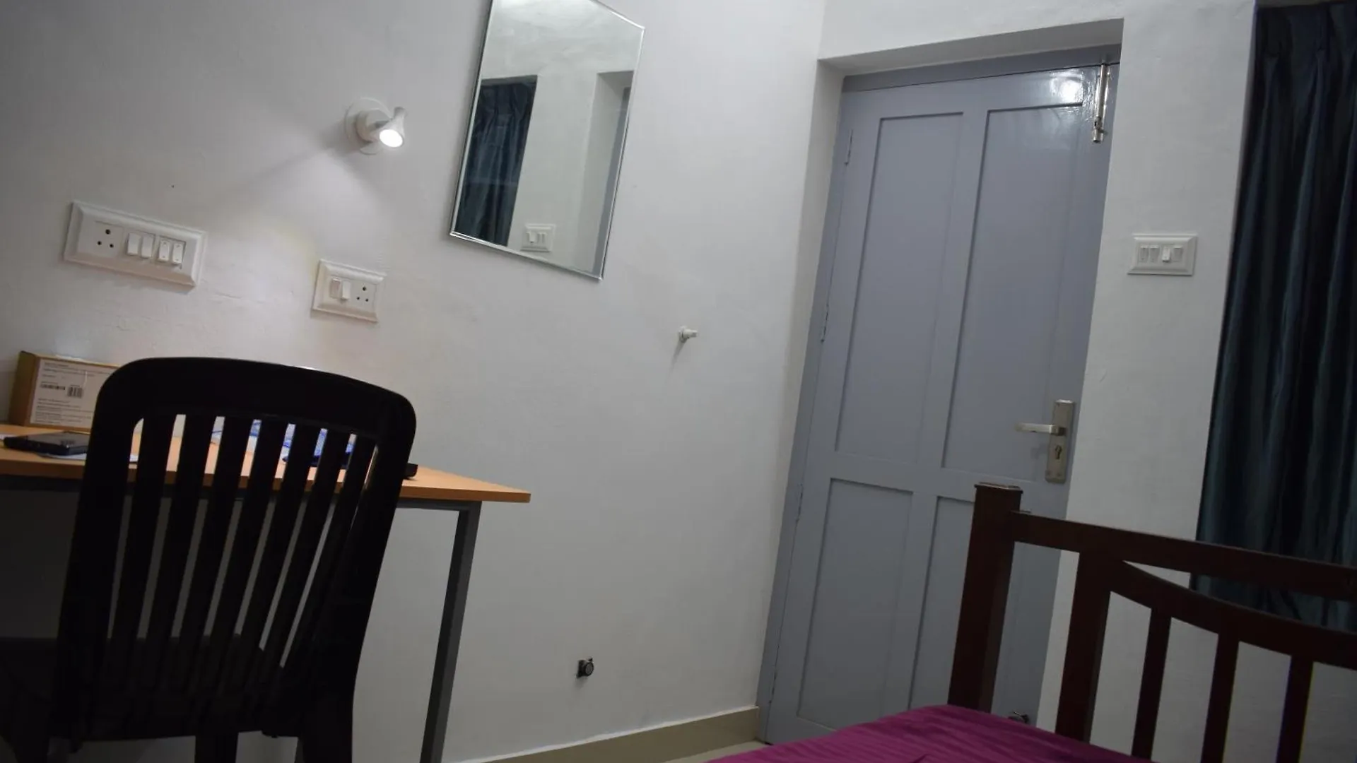 Hostal Budget Student Stays- Flextays Campus Thiruvananthapuram India