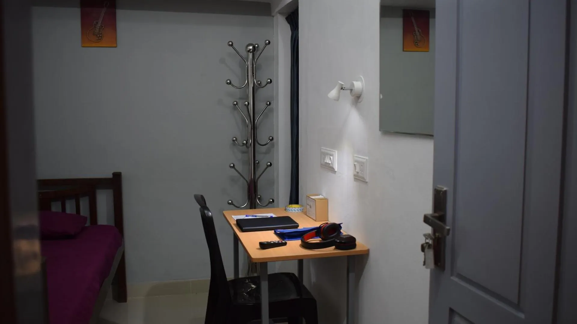 Hostal Budget Student Stays- Flextays Campus Thiruvananthapuram